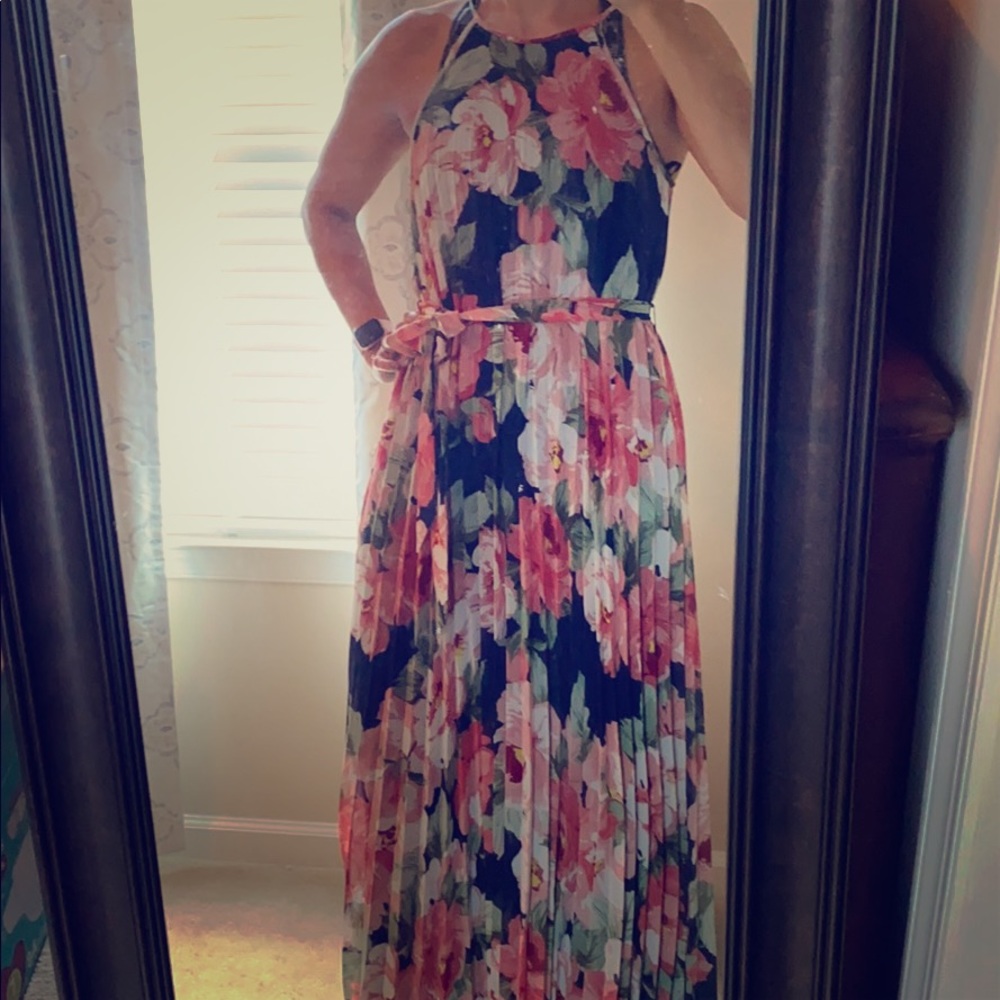 Maxi floral dress